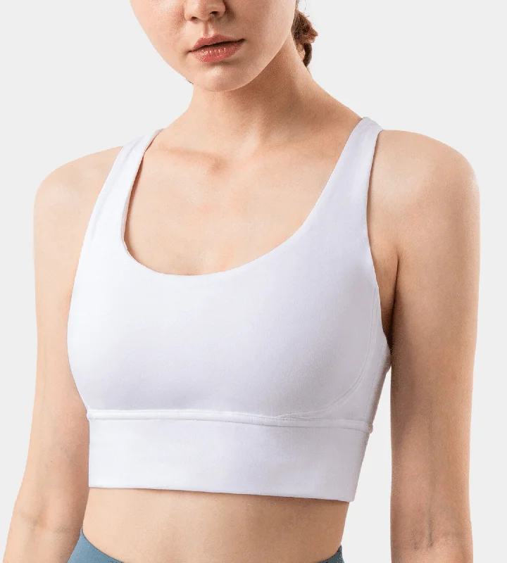 Remi cross-back sports bra: Snow Minimalist Wireless Bra