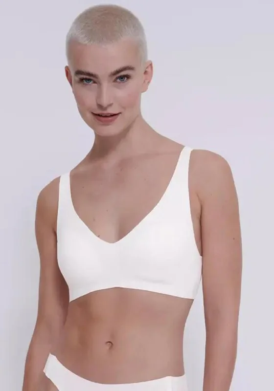 Sloggi Zero Feel 2.0 Soft Bra,White Adjustable Back Bra