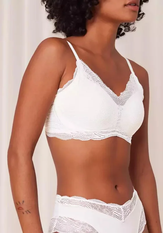 Triumph Lift Smart P Non Wired Bra, Ecru White Sporty Compression Bra