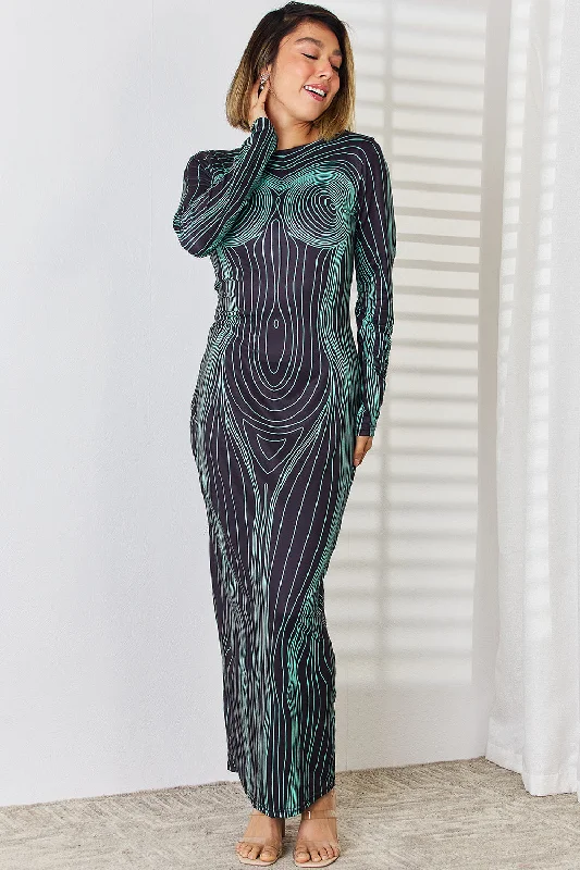 Cutout Round Neck Long Sleeve Maxi Dress Comfortable Pleated Maxi Dress