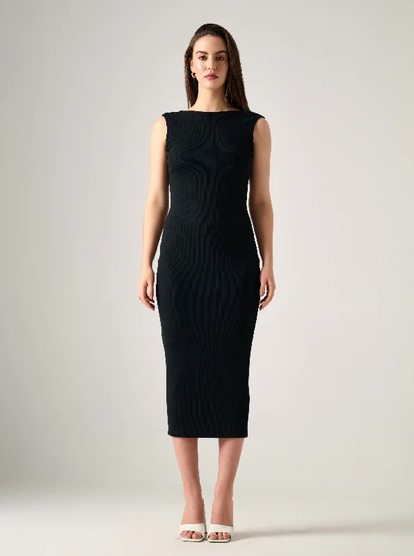 VENUS RIBBED MAXI DRESS Fashionable Halter Neck Maxi Dress